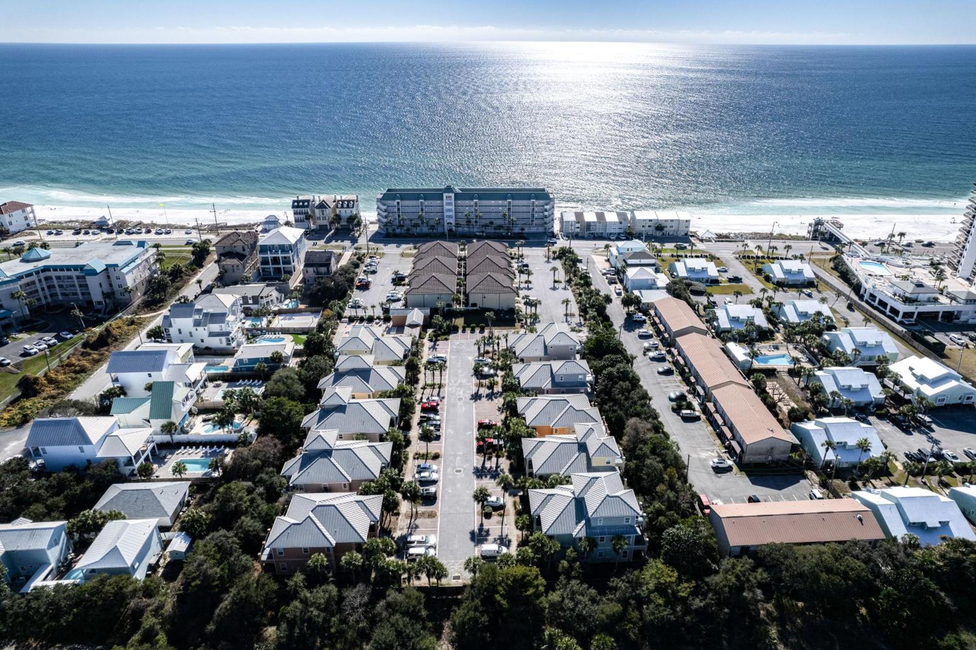 Bright And Modern Townhome Steps To Miramar Beach! Дестин Екстериор снимка